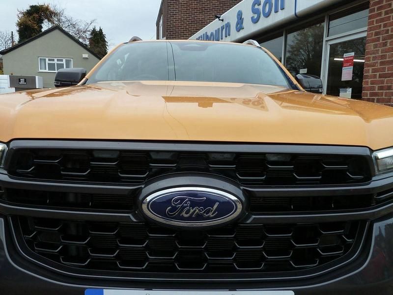 Used Ford Ranger Wildtrack 202 HP (148 kW) 2024 Orange Pickup