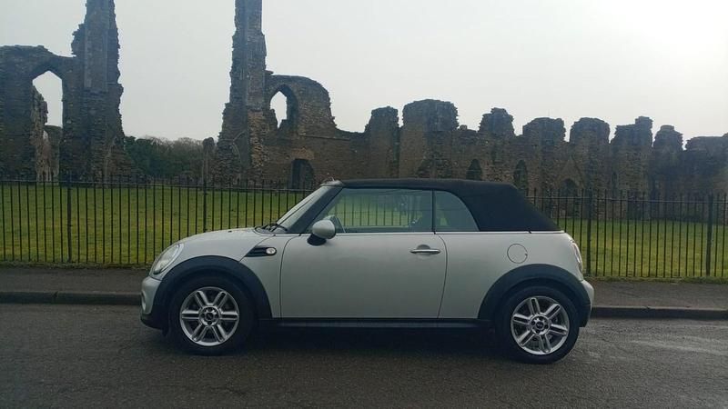 Used Mini Cooper D Cabriolet 112 HP (82 kW) 2013 Silver Cabriolet