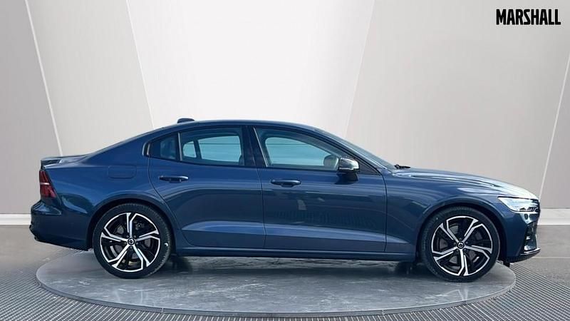 Used Volvo S60 Plus 250 HP (183 kW) 2023 Blue Sedan