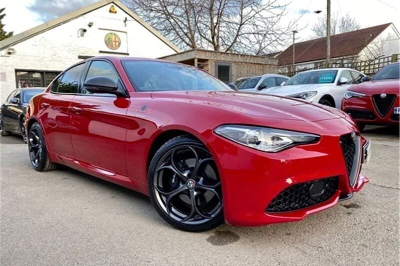 Red Used 2017 Alfa Romeo Giulia Quadrifoglio Sedan | £21,500 (Expensive) - Image 1/4