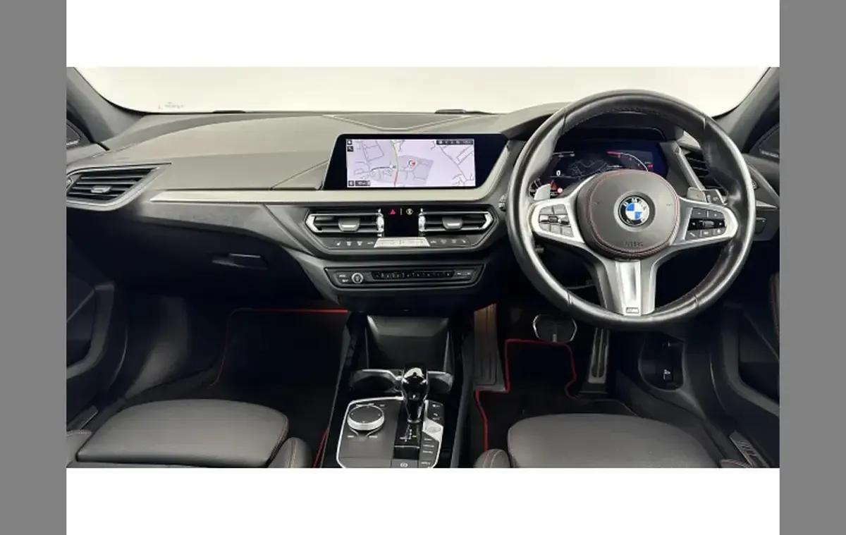Begagnad BMW 128 Comfort Edition 265 HK (194 kW) 2023 Grå Halvkombi