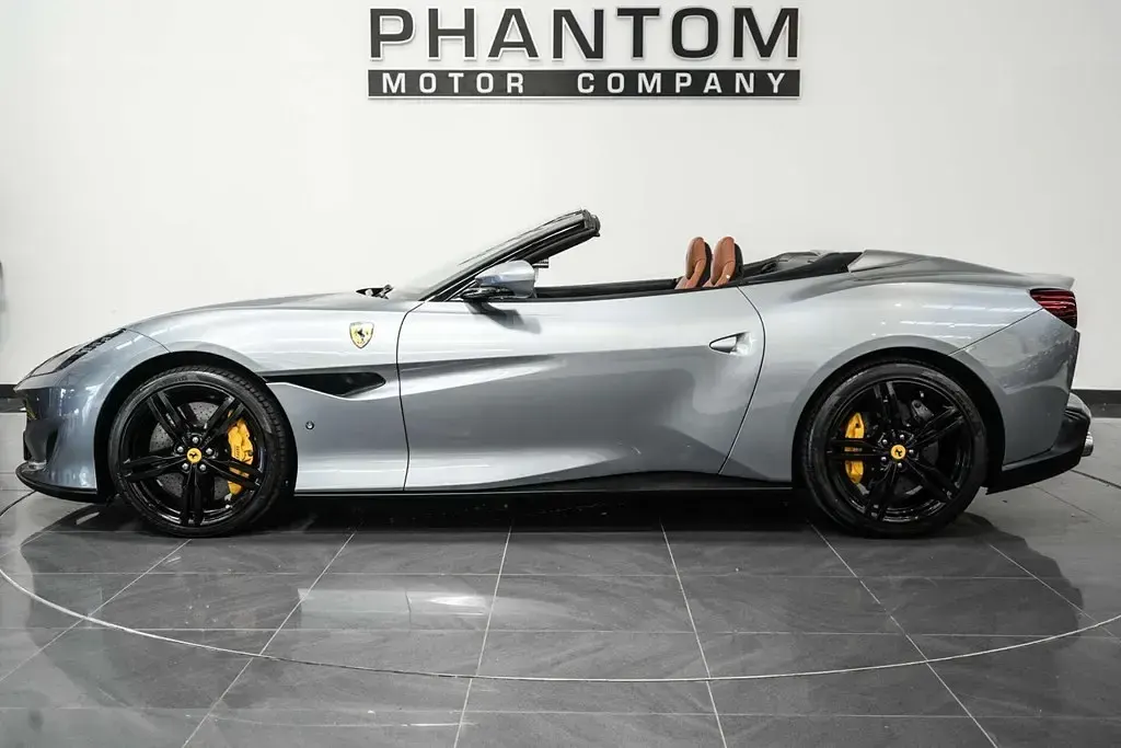 Used Ferrari Portofino 600 HP (441 kW) 2019 Grey Cabriolet