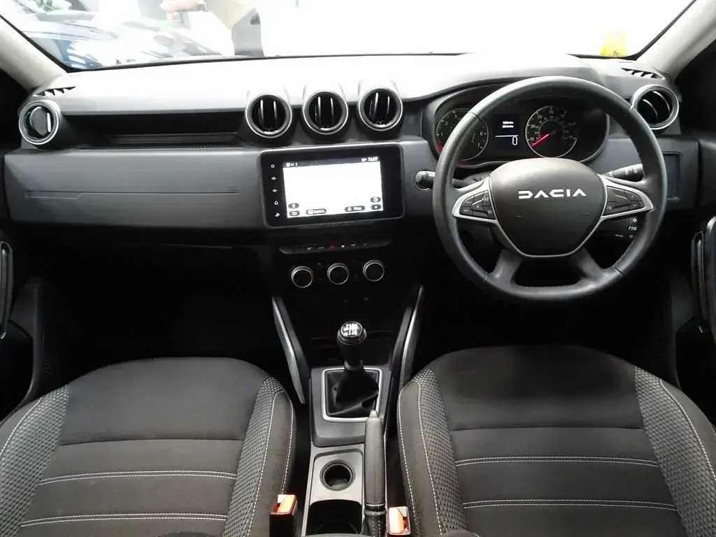 Used Dacia Duster Journey 90 HP (66 kW) 2024 Grey SUV