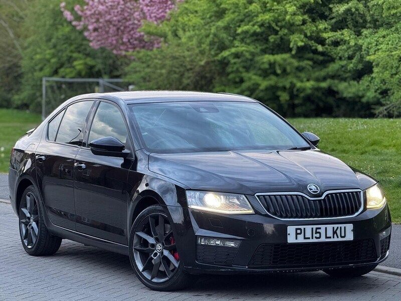 Black Used 2015 Skoda Octavia vRS Hatchback | £5,990 (Fair price) - Image 1/4