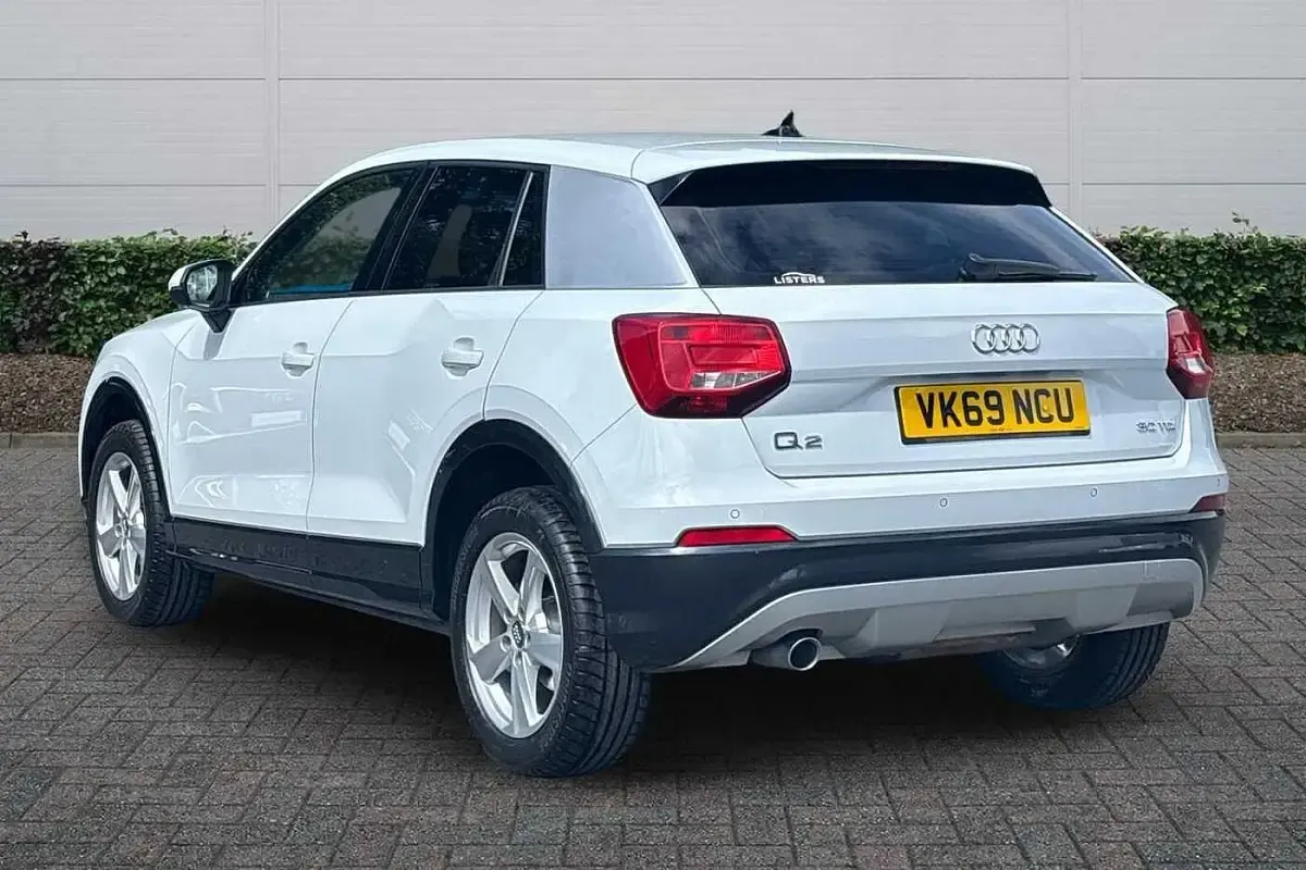 Used Audi Q2 Sport 116 HP (85 kW) 2019 White SUV