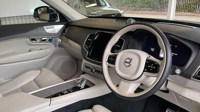 Used Volvo XC90 Ultra 449 HP (330 kW) 2025 Blue SUV