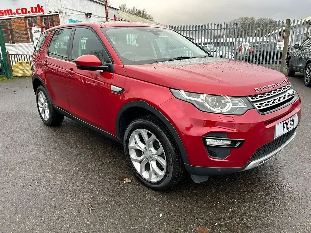 Used Land Rover Discovery Sport HSE 180 HP (132 kW) 2017 Red SUV