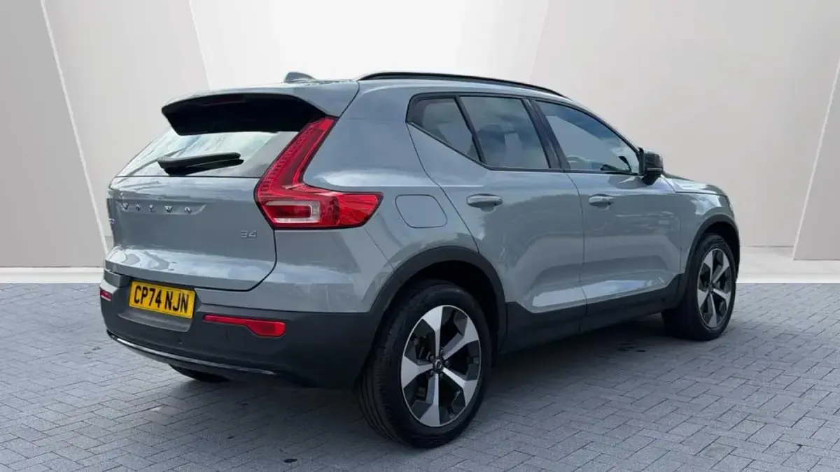 Used Volvo XC40 Plus 197 HP (144 kW) 2025 Grey SUV