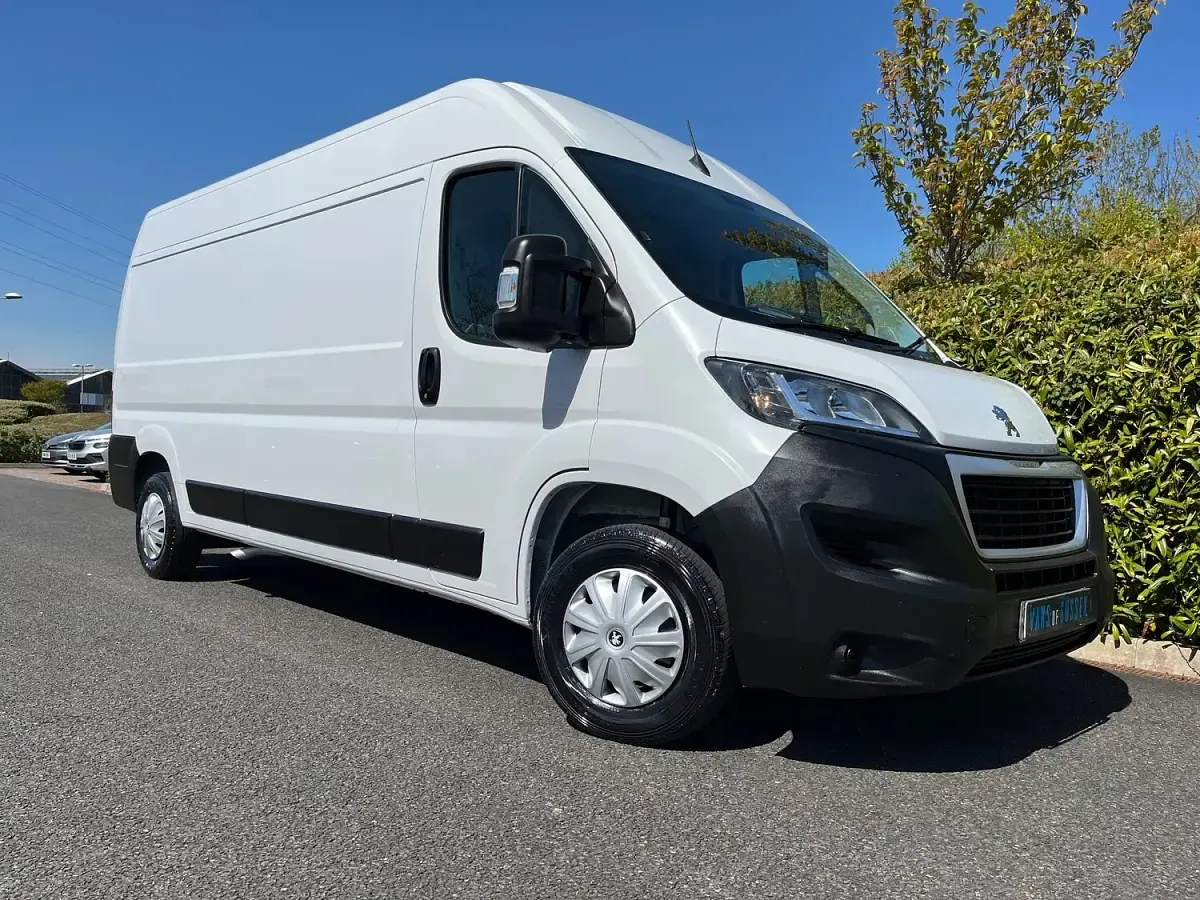 Used Peugeot Boxer 2022 White Van