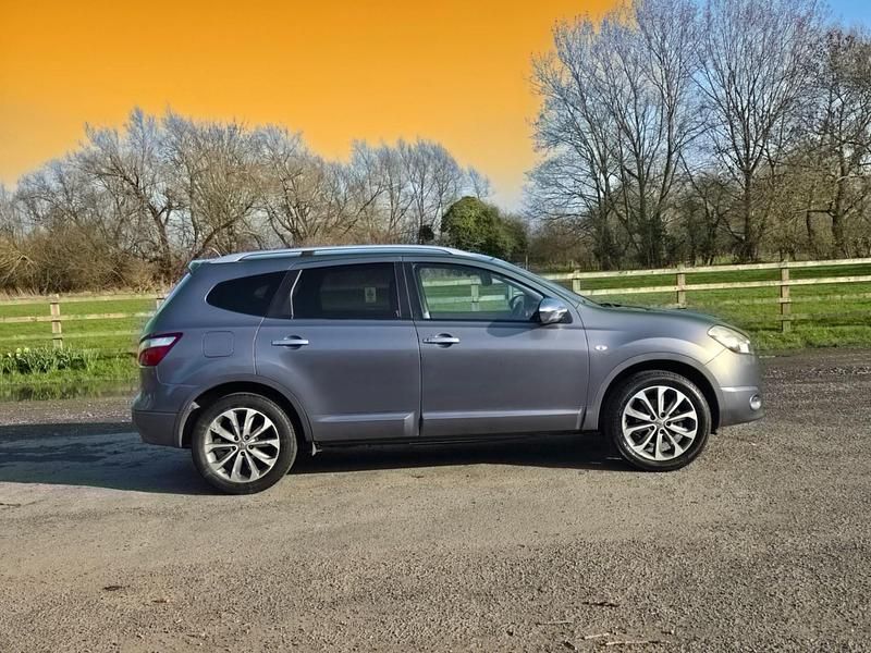 Used Nissan Qashqai +2 N-TEC 2010 Grey SUV
