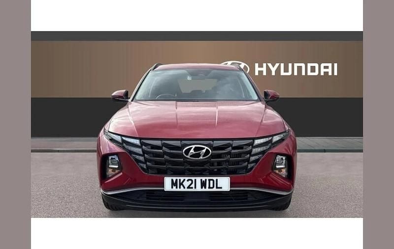 Used Hyundai Tucson SE 150 HP (110 kW) 2021 Red SUV
