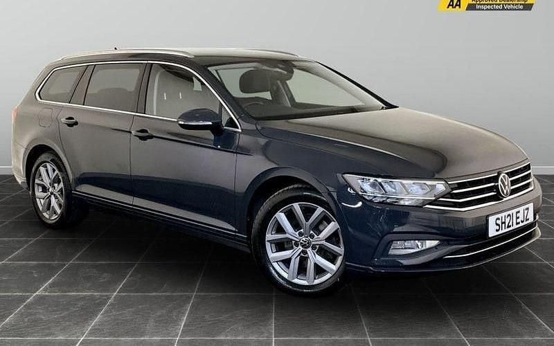 Used 2024 VW Passat SEL Estate | £10,295 (Super price) - Image 1/2
