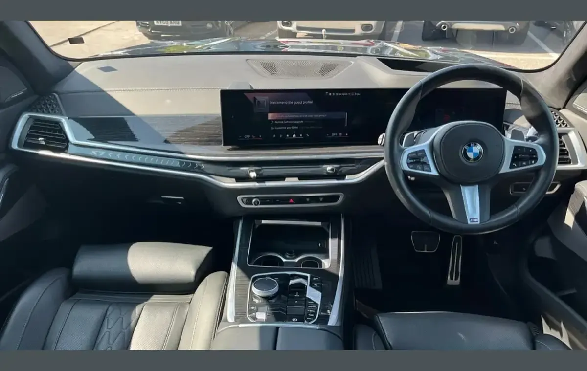 Used BMW X7 M Sport 380 HP (279 kW) 2025 Black SUV