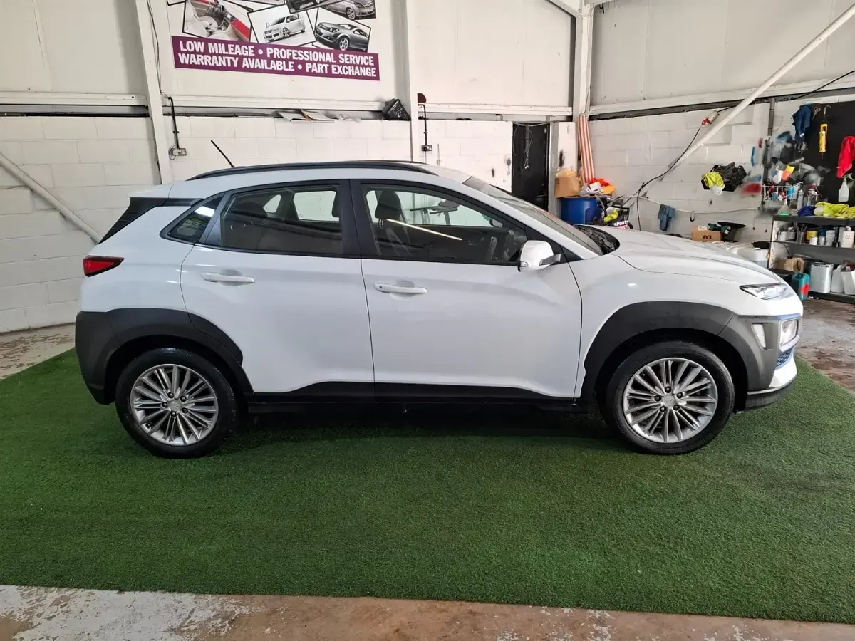Gebraucht Hyundai Kona SE 120 PS (88 kW) 2019 Weiß SUV