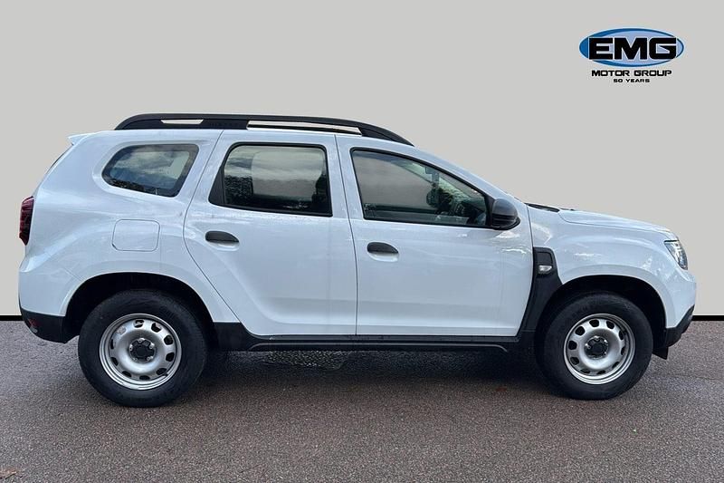 Used Dacia Duster Journey 100 HP (73 kW) 2024 White SUV