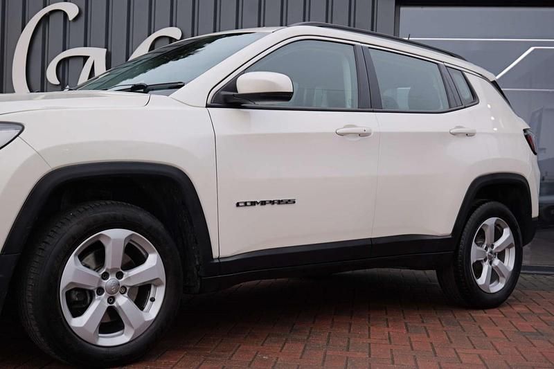 Used Jeep Compass Longitude 170 HP (125 kW) 2021 White SUV