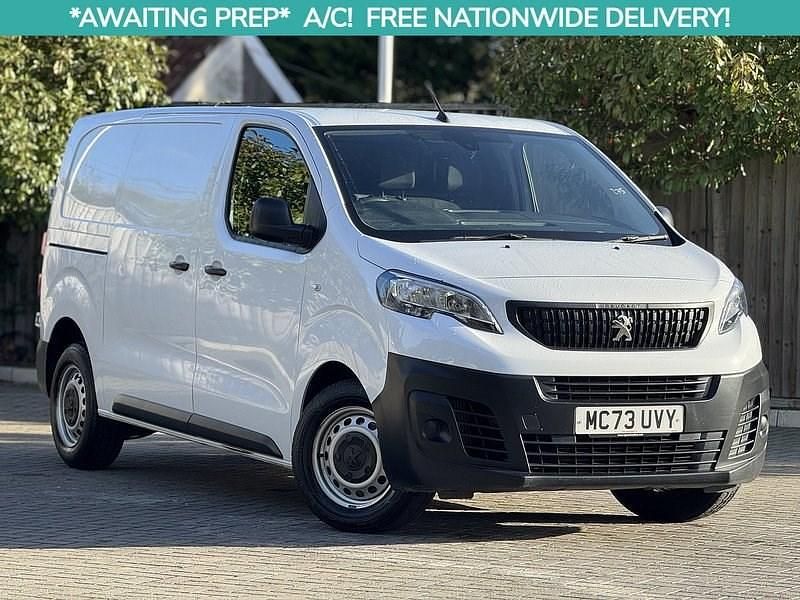 White Used 2023 Peugeot Expert Premium Van | £13,995 (Fair price) - Image 1/4