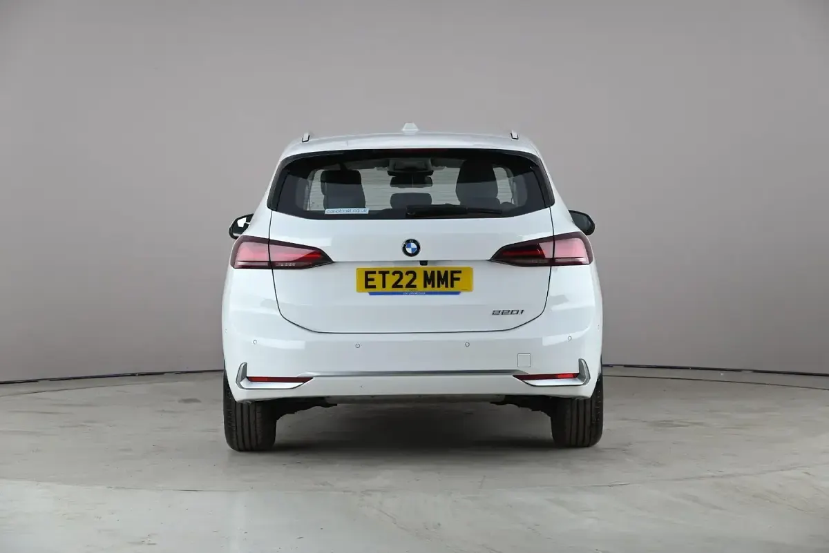 Used BMW 220 Luxury Line 2022 White Hatchback