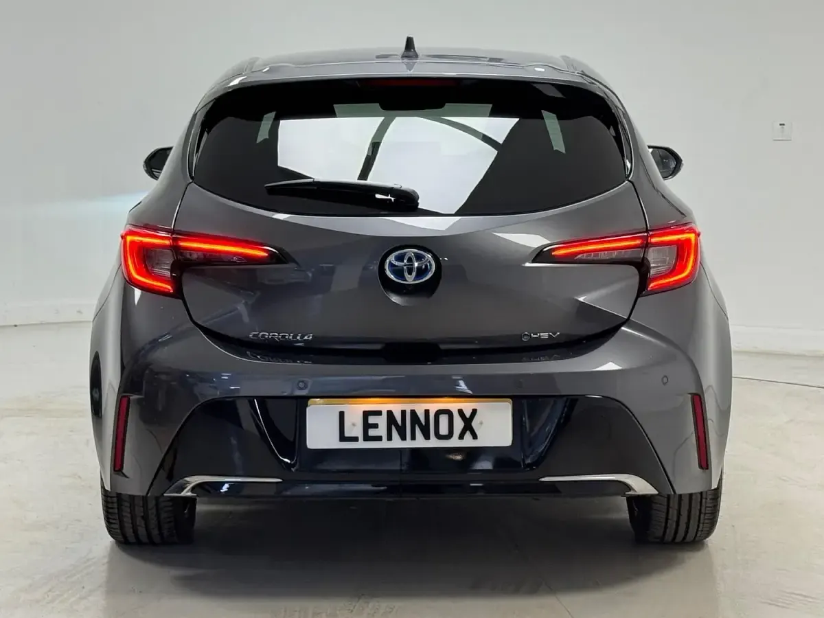 Used Toyota Corolla Design 140 HP (102 kW) 2025 Grey Hatchback