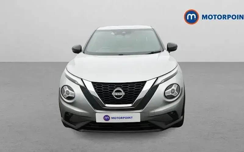 Used Nissan Juke Tekna 114 HP (83 kW) 2023 Silver SUV
