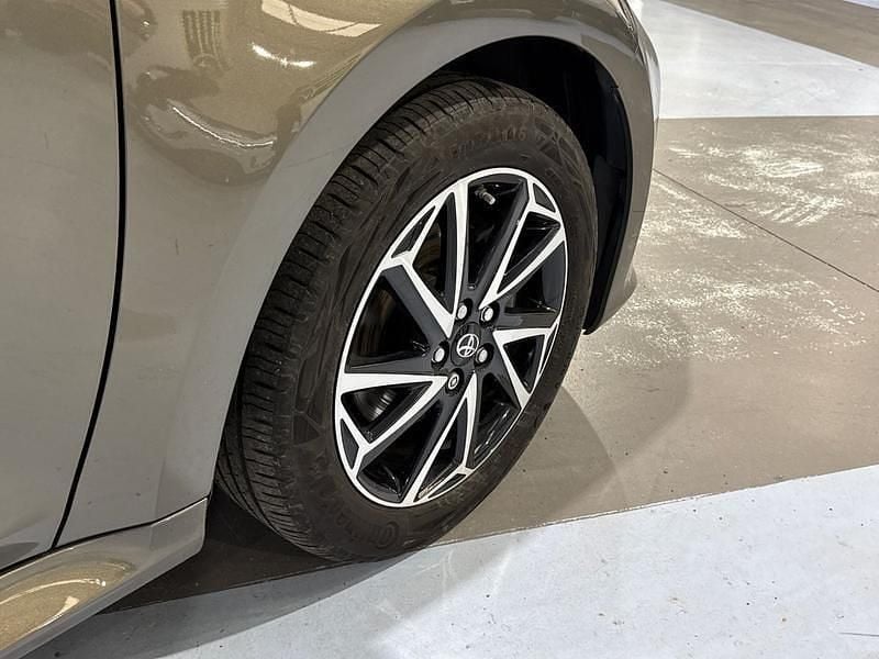 Used Toyota Yaris Hybrid Design 116 HP (85 kW) 2022 Bronze Hatchback