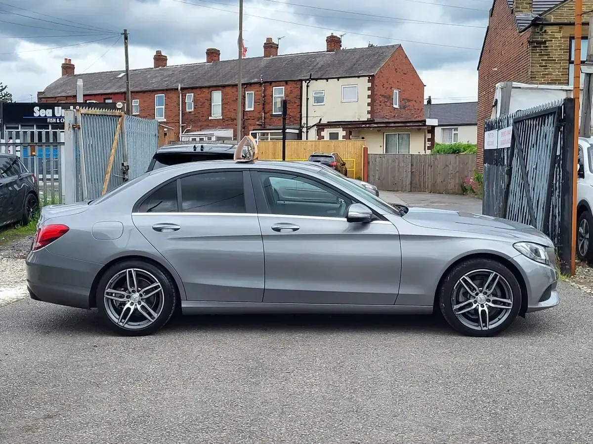 Used Mercedes C200 Executive 2015 Silver Sedan