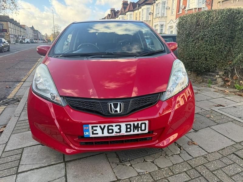 Used Honda Jazz ES 2013 Red Hatchback