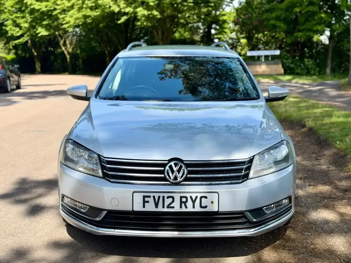 Używany VW Passat Sportline 140 KM (102 kW) 2012 Srebrny Kombi