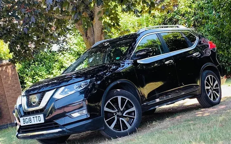 Used Nissan X-Trail Tekna 131 HP (96 kW) 2017 Black SUV