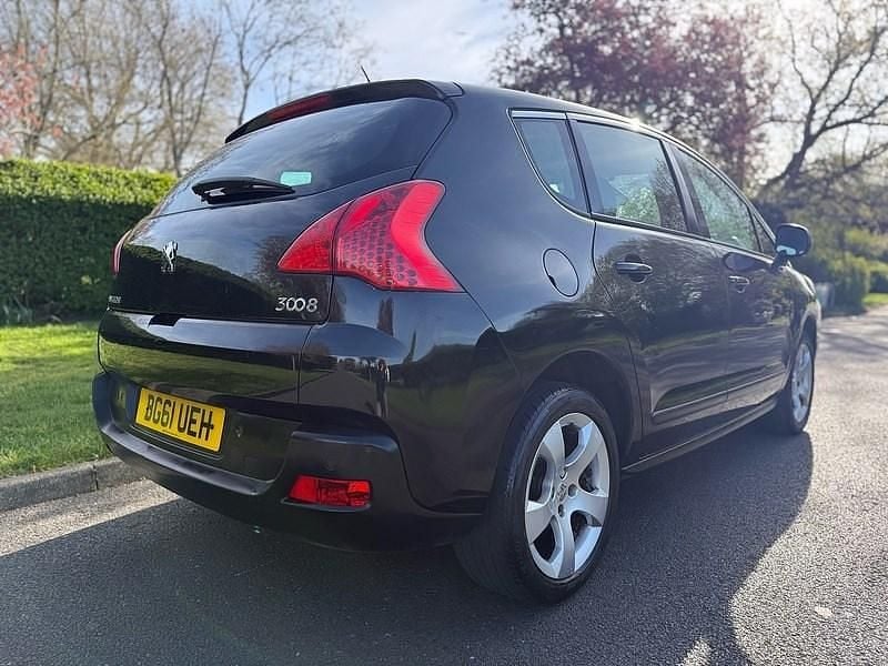 Used Peugeot 3008 Sport 120 HP (88 kW) 2011 Black Estate