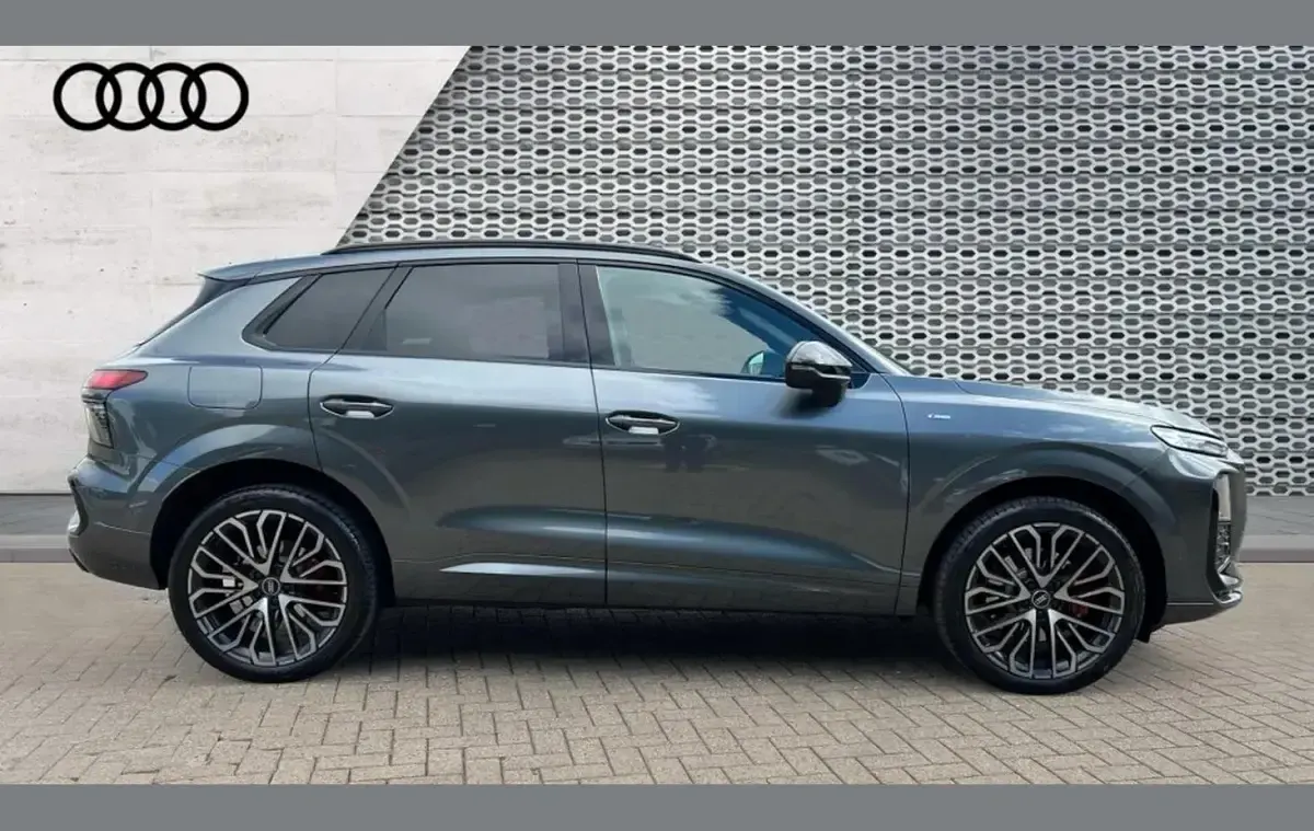 New Audi Q3 Advanced 204 HP (150 kW) 2026 Grey SUV