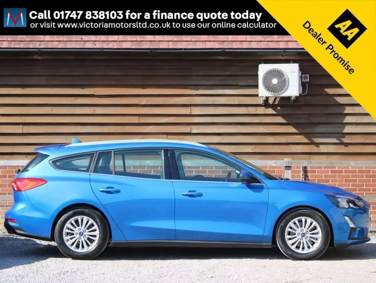 Used Ford Focus Titanium 150 HP (110 kW) 2019 Blue Estate