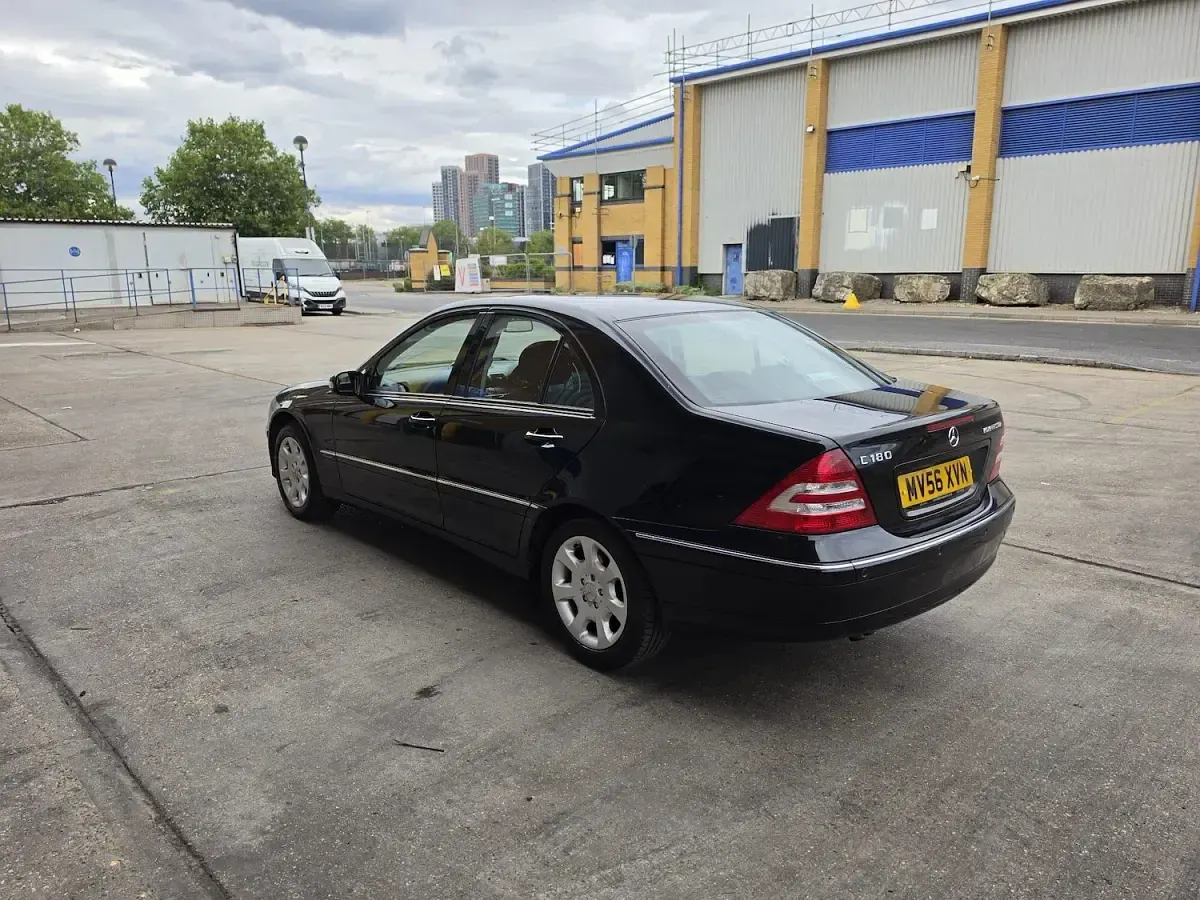 Used Mercedes C180 Elegance 2006 Black Sedan