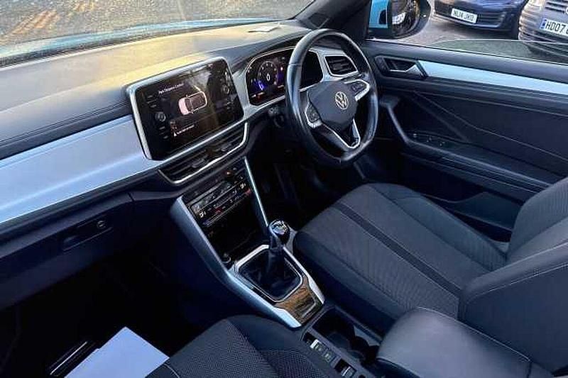 Usado VW T-Roc 150 HP (110 kW) 2023 SUV