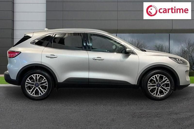 Used Ford Kuga Titanium 150 HP (110 kW) 2020 Silver SUV