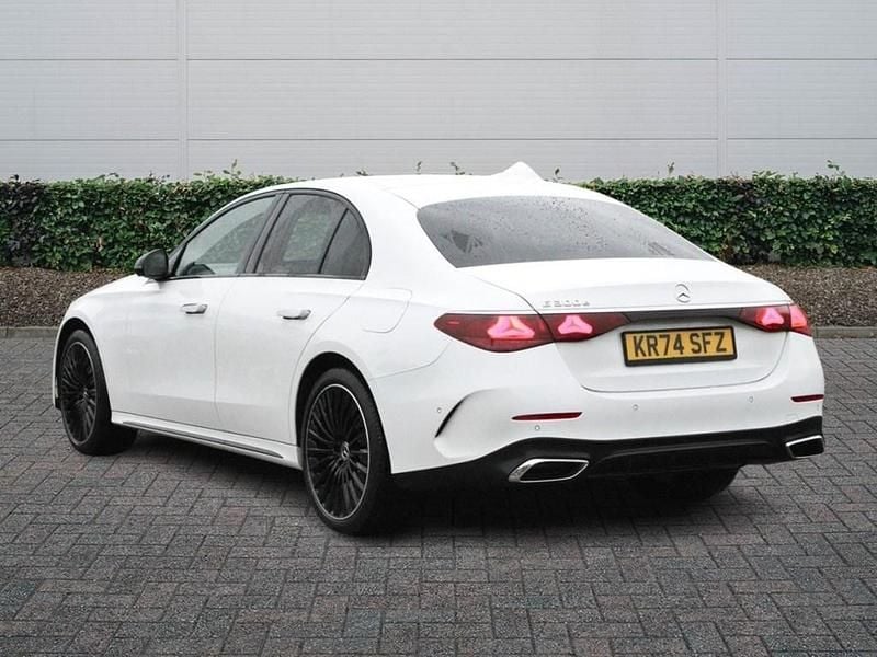 Used Mercedes E300 Urban 313 HP (230 kW) 2024 White Sedan