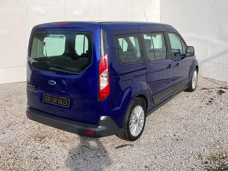 Used Ford Grand Tourneo Connect Zetec 115 HP (84 kW) 2015 Blue MPV