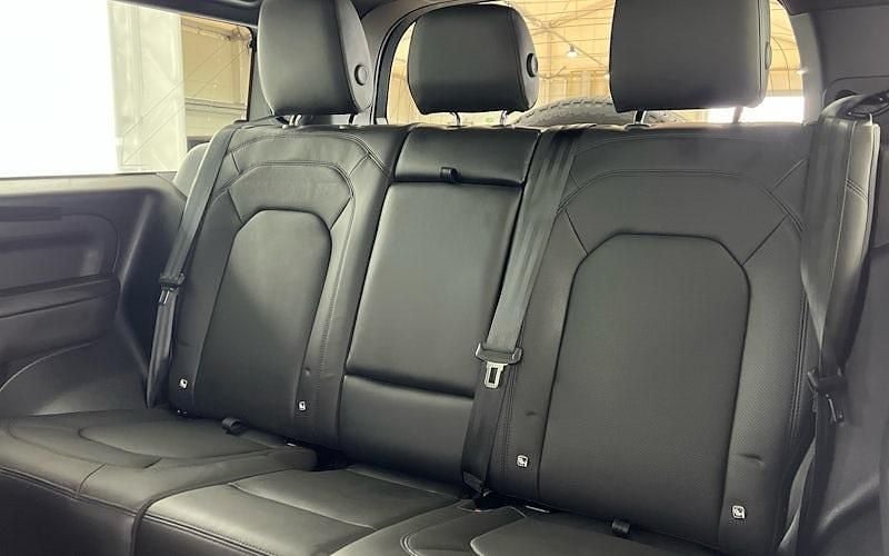 Usado Land Rover Defender HSE Dynamic 349 HP (256 kW) 2024 SUV