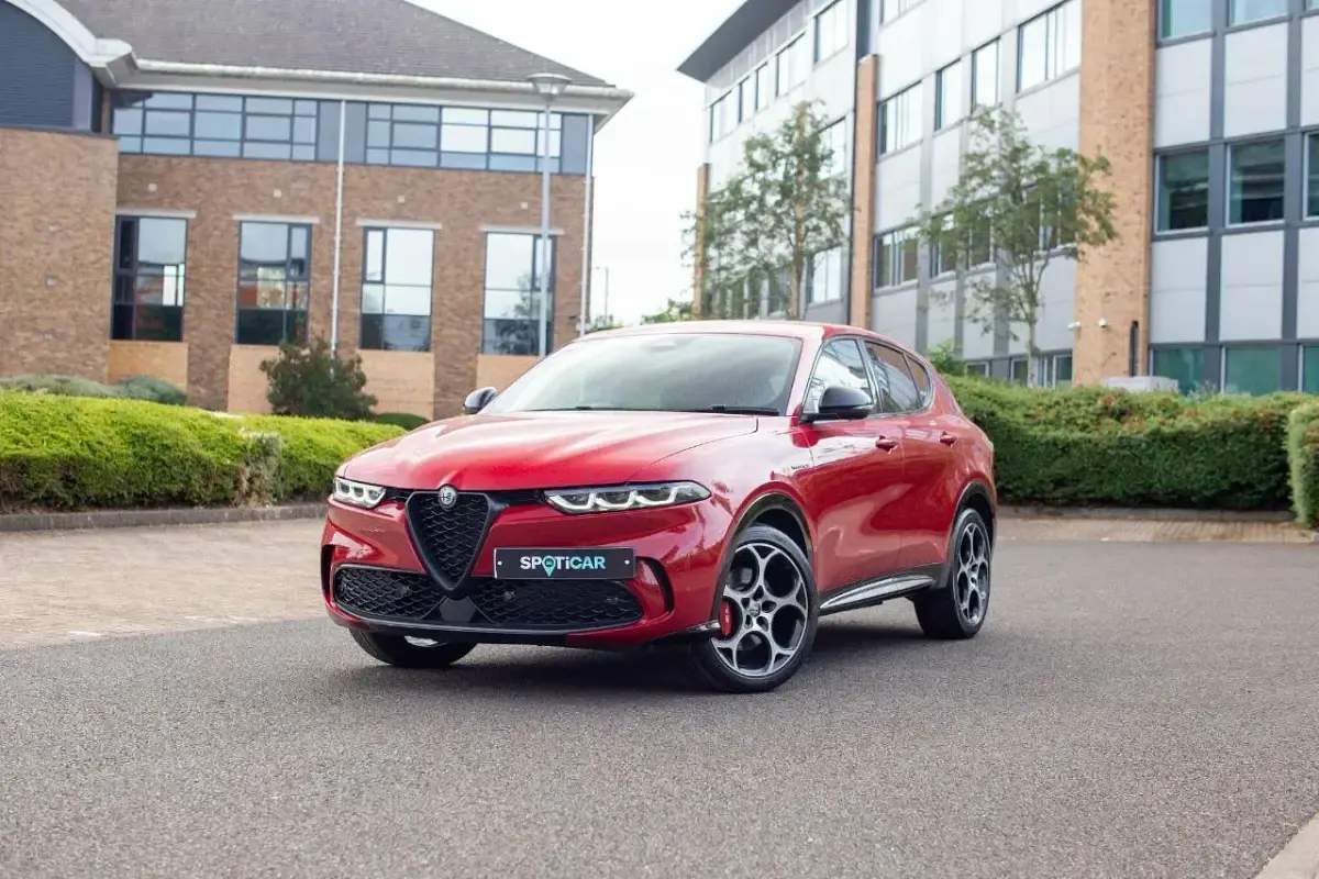 Used Alfa Romeo Tonale Veloce 158 HP (116 kW) 2025 Red SUV