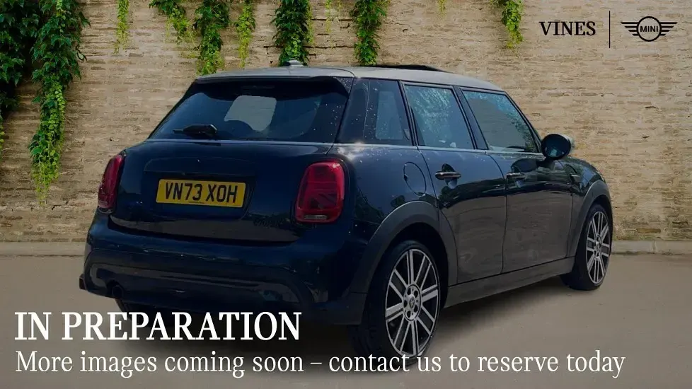 Używany Mini Cooper Exclusive 134 KM (98 kW) 2023 Czarny Hatchback
