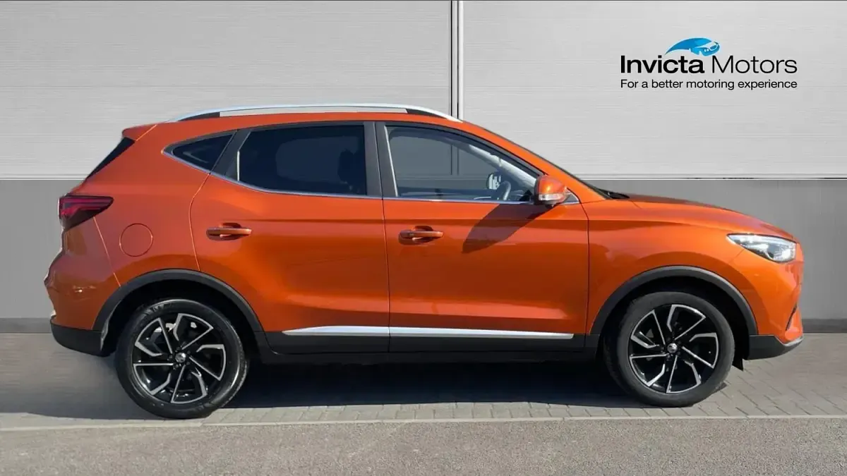 Used MG ZS Exclusive 111 HP (81 kW) 2023 Orange SUV