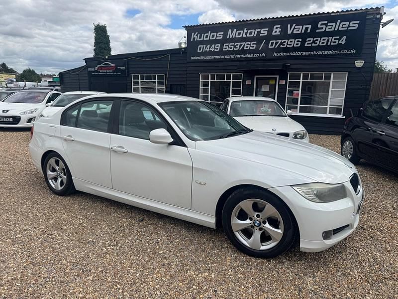 White Used 2011 BMW 320 Efficient Dynamics Sedan | £3,995 (Fair price) - Image 1/4