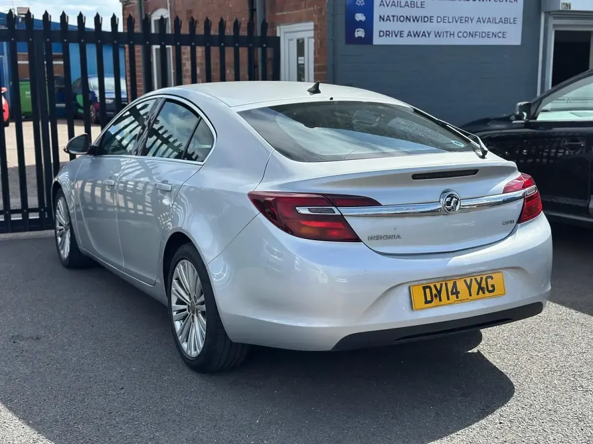 Used Vauxhall Insignia S 2014 Silver Hatchback