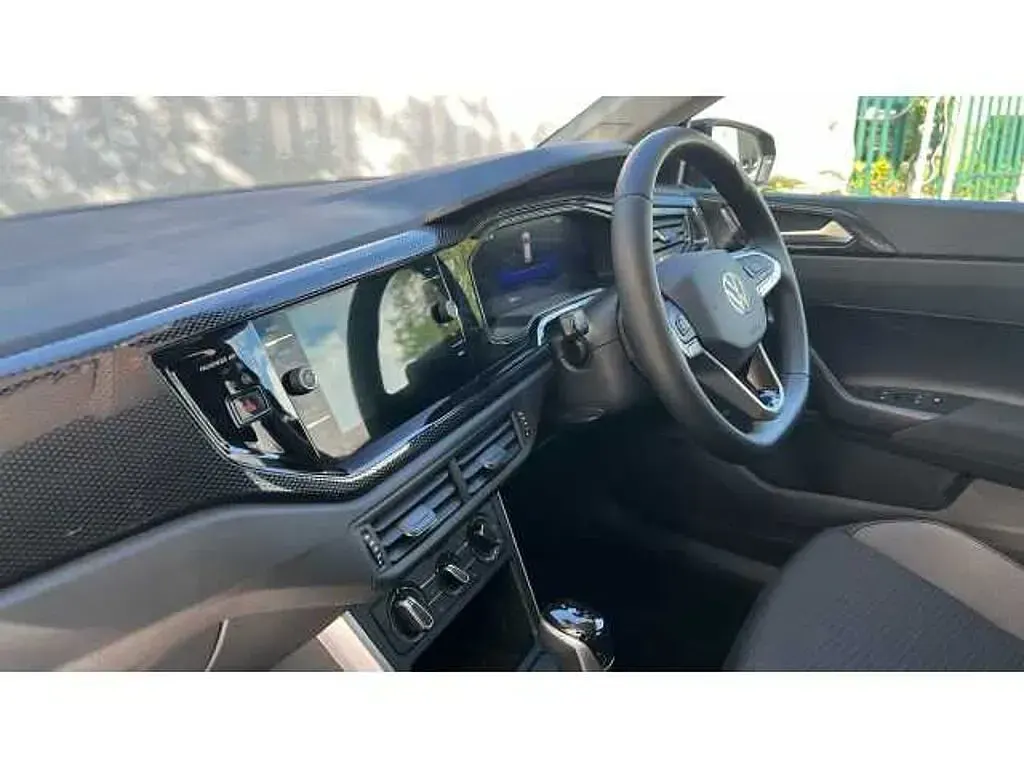 Used VW Polo Match 95 HP (69 kW) 2025 Deep black pearlescent Hatchback