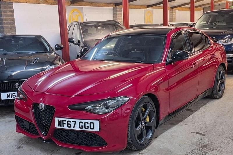 Used Alfa Romeo Giulia Veloce 280 HP (205 kW) 2017 Red Sedan