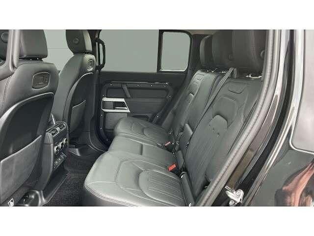 Used Land Rover Defender 249 HP (183 kW) 2021 Black SUV