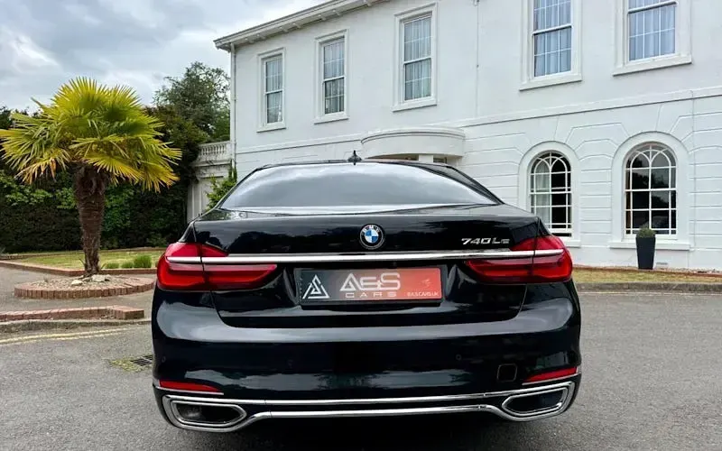 Used BMW 740 Exclusive 326 HP (239 kW) 2018 Black Sedan