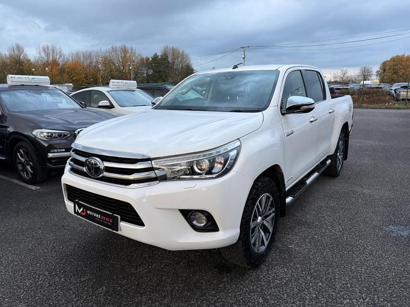 Used Toyota HiLux 2016 White Pickup