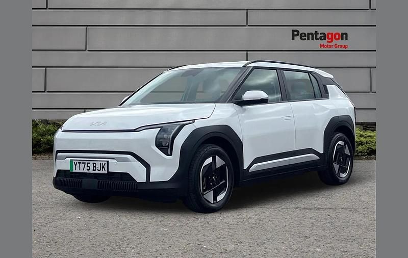 Used Kia EV3 Air 147 kW (201 HP) 2025 White SUV