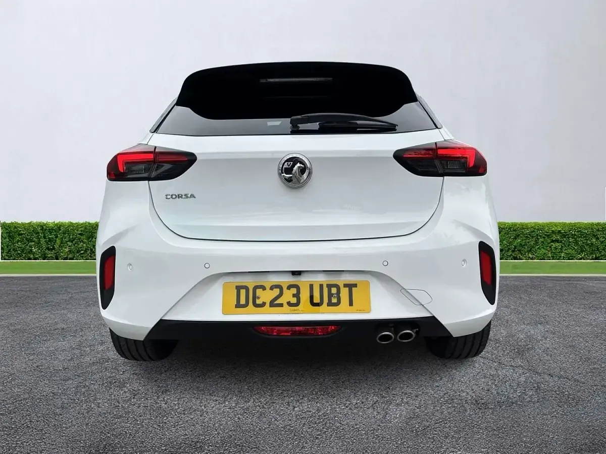 Used Vauxhall Corsa Ultimate 130 HP (95 kW) 2023 White Hatchback
